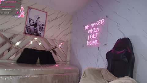 Snapshot of tomoe_b chatting on 30, 1, 2025 leyla online show from 30, 1, 2025