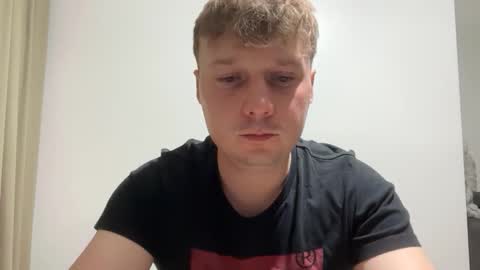 Snapshot of tomsky2703 chatting on 15, 4, 2026 tomsky2703 online show from 15, 4, 2026