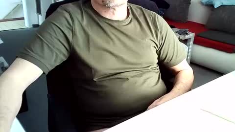 Tom online show from 17, 2, 2025