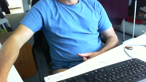 Tom online show from 18, 9, 2025