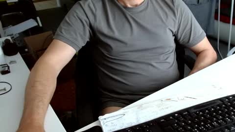 Tom online show from 28, 4, 2026