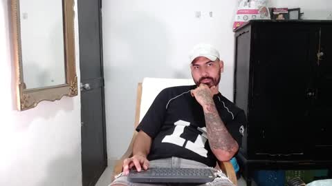 Snapshot of tomy_johnson2 chatting on 25, 1, 2025 Tomas jhonson online show from 25, 1, 2025