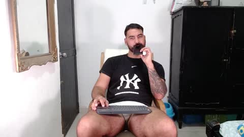 Snapshot of tomy_johnson2 chatting on 27, 1, 2025 Tomas jhonson online show from 27, 1, 2025