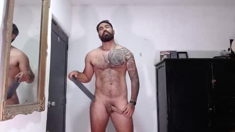 Snapshot of tomy_johnson2 chatting on 5, 3, 2025 Tomas jhonson online show from 5, 3, 2025