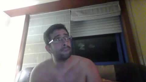 Snapshot of toni640128 chatting on 16, 10, 2025 toni640128 online show from 16, 10, 2025