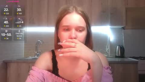 Snapshot of toni_pittmann chatting on 12, 6, 2026 toni_pittmann online show from 12, 6, 2026