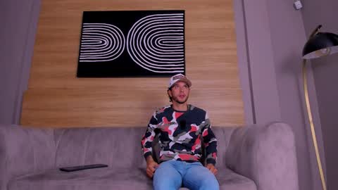 Snapshot of tonny__08 chatting on 5, 11, 2025 Tonny online show from 5, 11, 2025