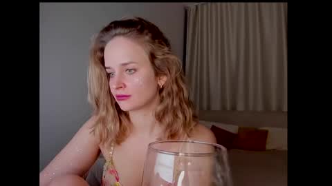 Snapshot of tony_and_alice chatting on 28, 12, 2024 Tony and Alice online show from 28, 12, 2024