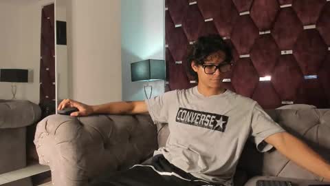 Snapshot of tonybenedetti chatting on 1, 2, 2026 Tony Benedetti online show from 1, 2, 2026