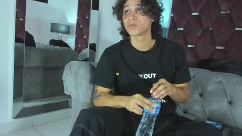 Tony Benedetti online show from 21, 4, 2026