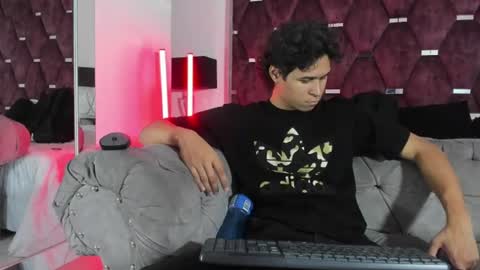 Tony Benedetti online show from 25, 7, 2026
