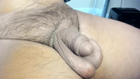 Snapshot of tonyisback2023 chatting on 13, 10, 2025 tonyisback2023 online show from 13, 10, 2025