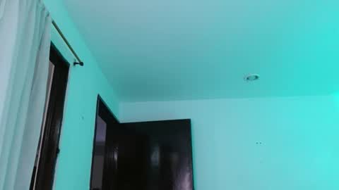 Snapshot of tonyking21 chatting on 15, 9, 2025 ANTONY online show from 15, 9, 2025