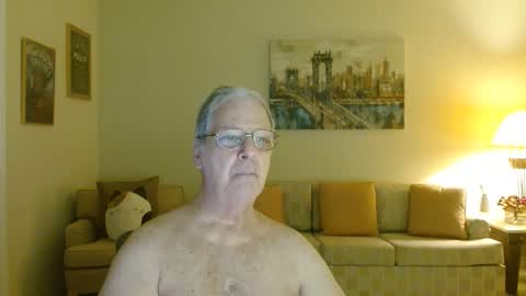 Snapshot of tonysview12000 chatting on 23, 10, 2025 tonysview12000 online show from 23, 10, 2025