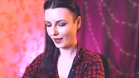 Elizabeth online show from 2, 1, 2025