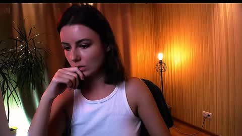 Elizabeth online show from 8, 10, 2025