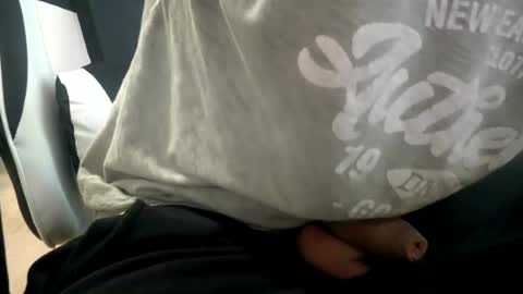 toohugeandstonedxoxo online show from 22, 7, 2026
