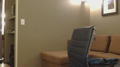 toomuchsmoke online show from 10, 1, 2025