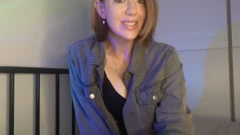 Snapshot of topsywilde chatting on 18, 6, 2026 Topsy online show from 18, 6, 2026