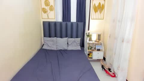 toptranshannah online show from 28, 2, 2025