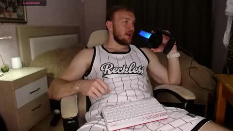 Snapshot of toress1 chatting on 12, 5, 2026 Glebaty online show from 12, 5, 2026