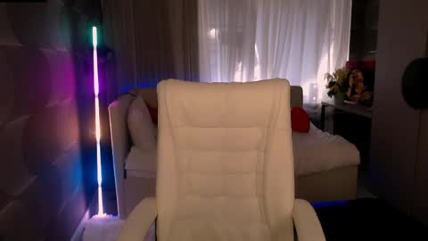 tori_blond online show from 1, 4, 2026