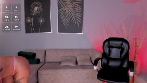 Tori Cross online show from 8, 2, 2025