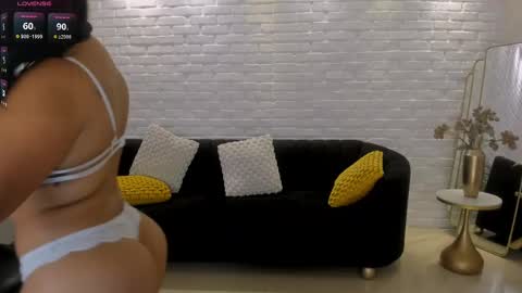 Tori Cross online show from 8, 3, 2025