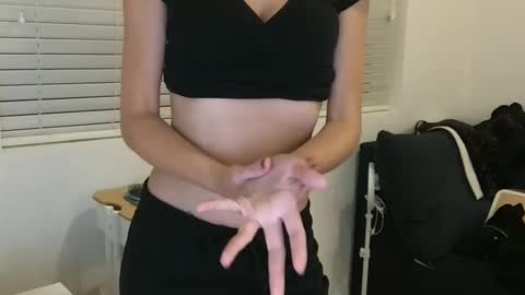 Tori Ryann online show from 30, 12, 2024