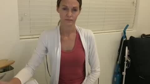 Tori Ryann online show from 4, 1, 2025