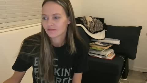 Tori Ryann online show from 17, 2, 2025