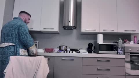 Snapshot of toro_arrapato chatting on 10, 12, 2024 toro_arrapato online show from 10, 12, 2024