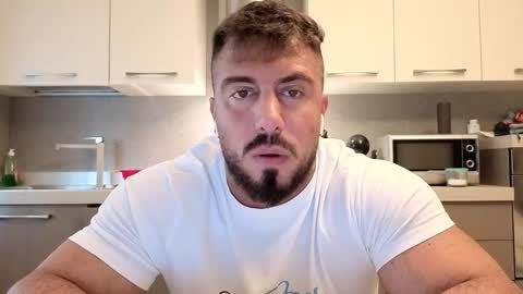 Snapshot of toro_arrapato chatting on 9, 9, 2025 toro_arrapato online show from 9, 9, 2025