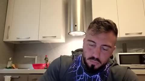 Snapshot of toro_arrapato chatting on 4, 10, 2025 toro_arrapato online show from 4, 10, 2025