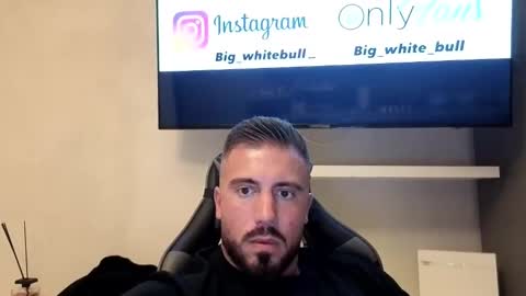 Snapshot of toro_arrapato chatting on 17, 10, 2025 toro_arrapato online show from 17, 10, 2025