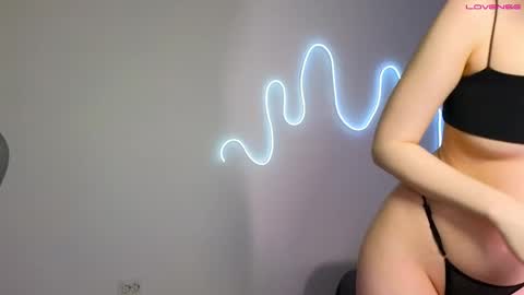 Snapshot of toshimori chatting on 20, 11, 2025 Toshi online show from 20, 11, 2025