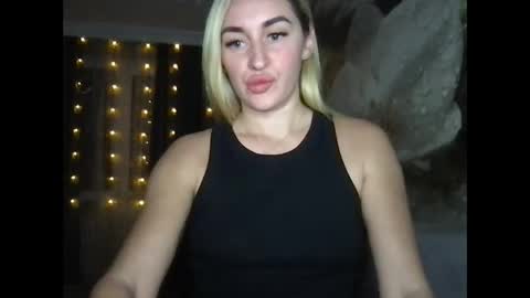 tosyna07555 online show from 11, 12, 2024