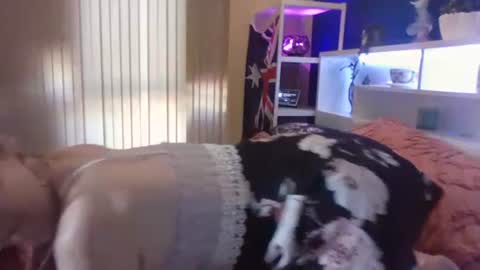 Milly online show from 3, 2, 2025