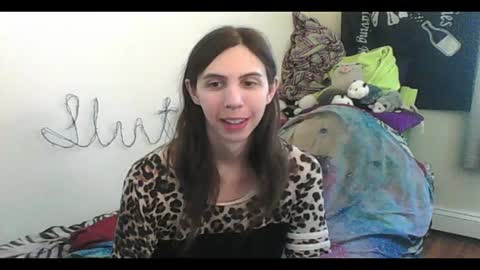 Snapshot of totalfuckingadorable chatting on 19, 5, 2026 Luna online show from 19, 5, 2026