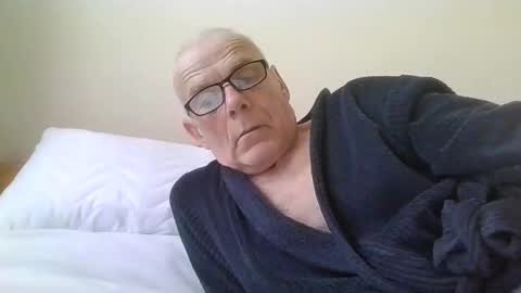 Snapshot of touche5656607203 chatting on 15, 3, 2026 touche5656607203 online show from 15, 3, 2026