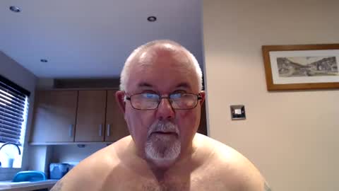Snapshot of touchwood25 chatting on 8, 7, 2026 TOUCHWOOD25 online show from 8, 7, 2026