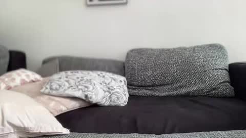 Snapshot of toulalan1992 chatting on 30, 10, 2025 toulalan1992 online show from 30, 10, 2025