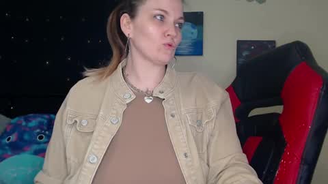 Lilly Miss Mistress Goddess Maam Queen Boss online show from 21, 12, 2024