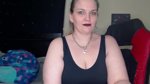 Lilly Miss Mistress Goddess Maam Queen Boss online show from 5, 1, 2025