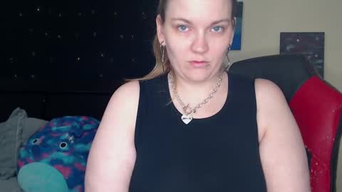 Lilly Miss Mistress Goddess Maam Queen Boss online show from 26, 2, 2025
