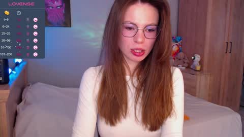 toxkiss online show from 3, 2, 2025