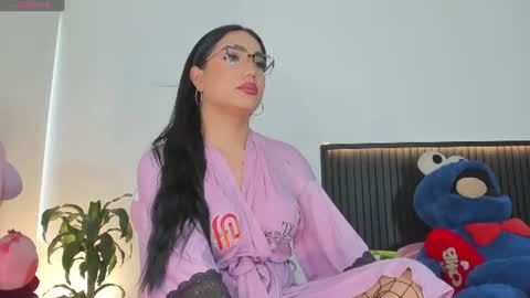 Juliana Giiraldo  online show from 23, 7, 2026