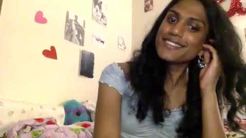Snapshot of transamoure chatting on 18, 5, 2026 transamoure online show from 18, 5, 2026