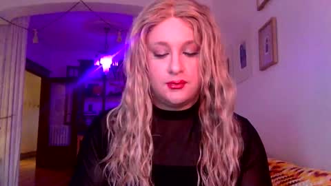 Snapshot of transcalliope chatting on 3, 12, 2024 TranCalliope online show from 3, 12, 2024