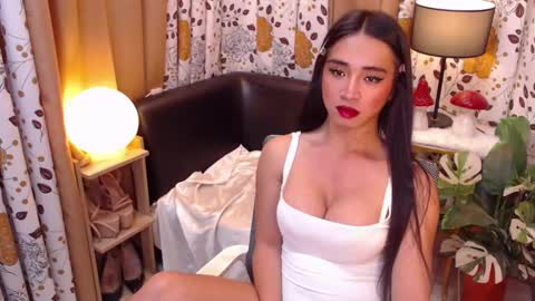 Snapshot of transgoddessrosy chatting on 16, 2, 2025 ROSY TAN BE MY KING DONT FORGET TO FOLLOW AND THUMBS UP ME online show from 16, 2, 2025
